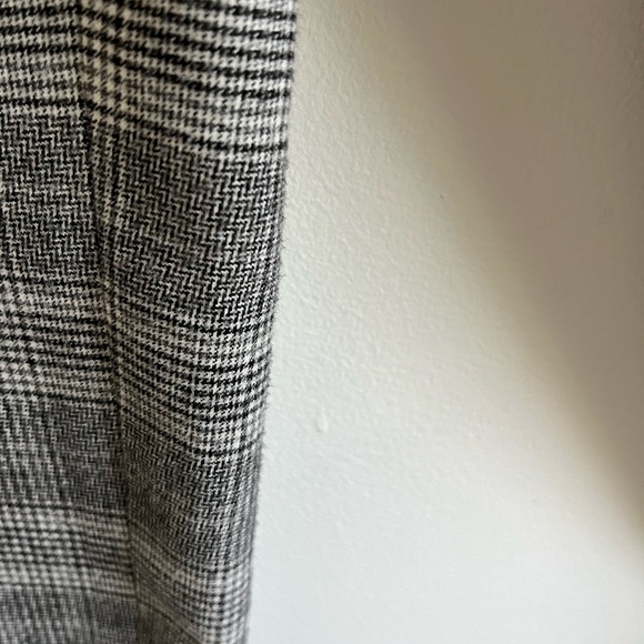 Aritzia Babaton Jimmy Plaid Pant in Herringbone - Picture 4 of 16